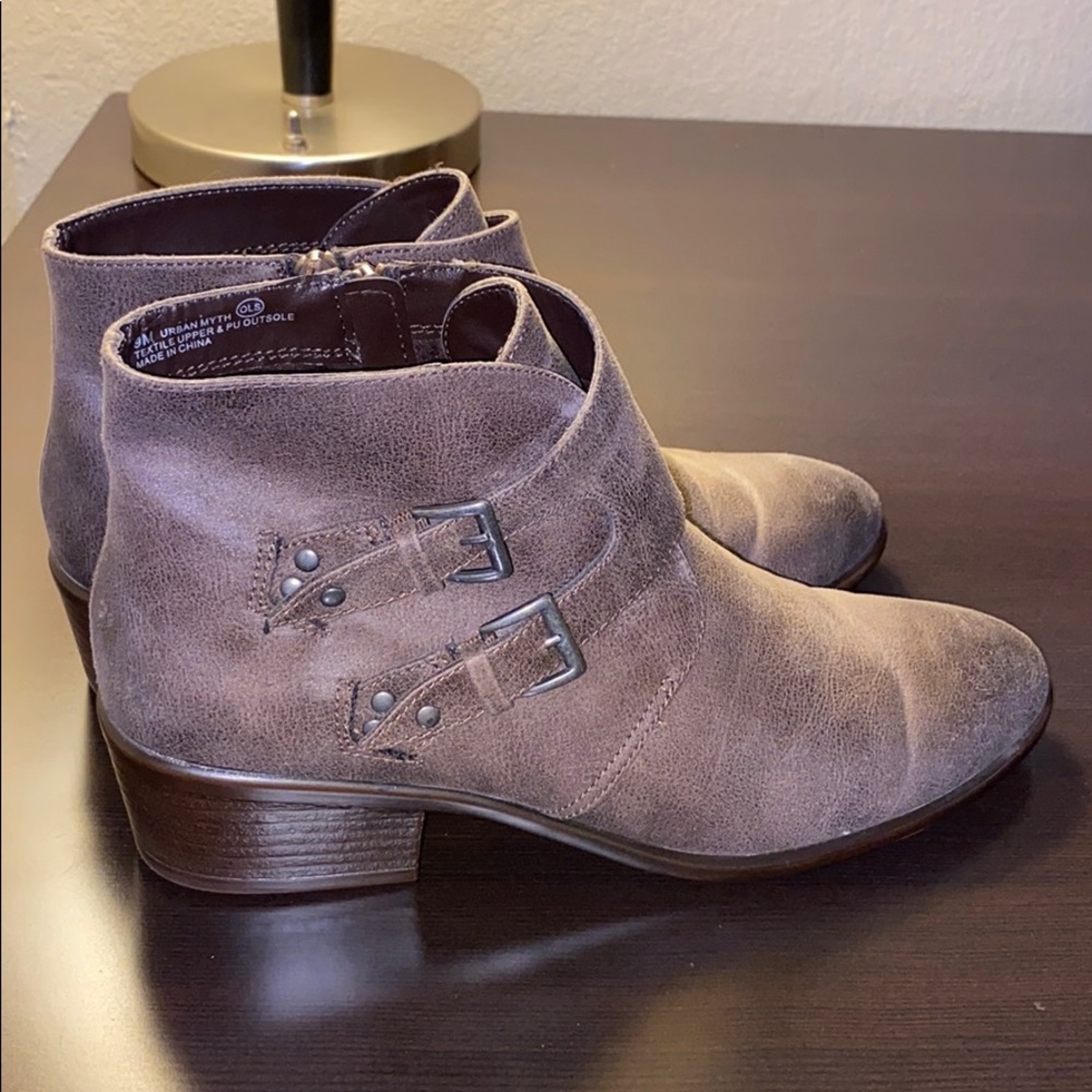 Aerosoles Woman’s Urban myth motorcycle boot